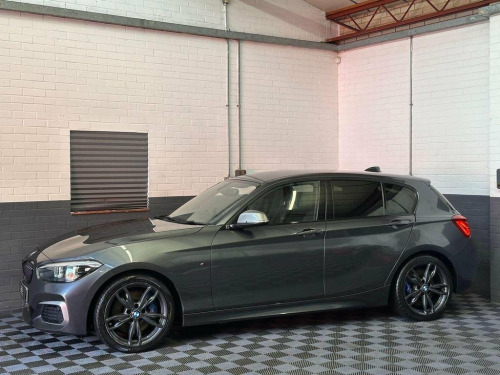 BMW 1 Series M1 3.0 M140i Shadow Edition 5-door