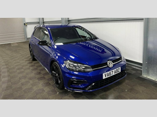 Volkswagen Golf 2.0 TSI R