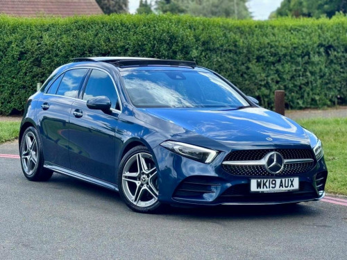 Mercedes-Benz A-Class  2.0 A200d AMG Line
