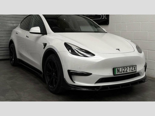 Tesla Model Y  (Dual Motor) Long Range