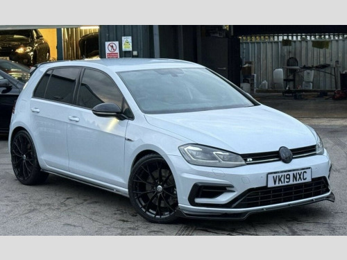 Volkswagen Golf  2.0 TSI R