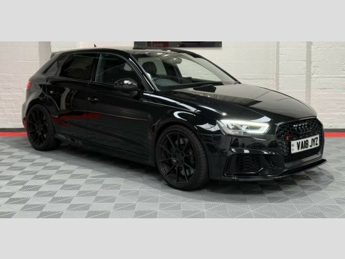 Audi RS3  2.5 TFSI 