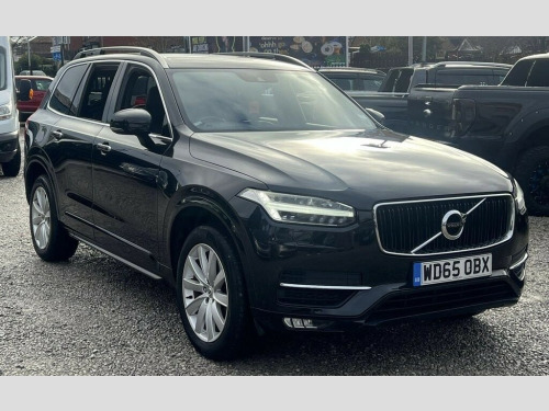 Volvo XC90  2.0 Momentum (19 