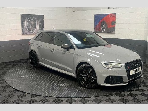Audi RS3  2.5 TFSI 
