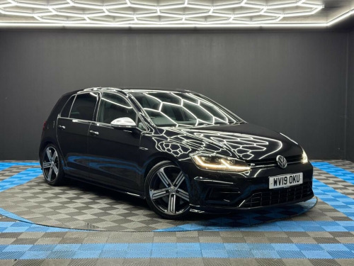 Volkswagen Golf  2.0 TSI R 