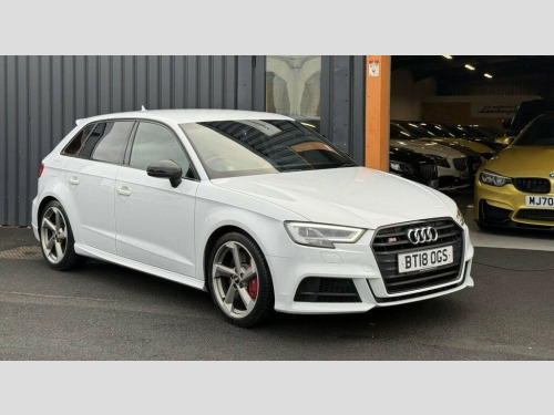 Audi S3  2.0 TFSI Black Edition 