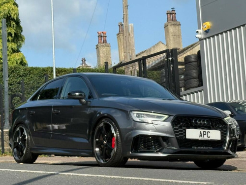 Audi RS3  2.5 TFSI 