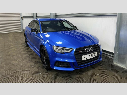 Audi S3  2.0 TFSI Black Edition 