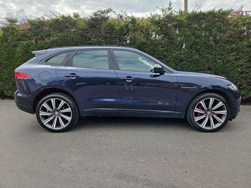 Jaguar F-PACE  3.0 D300 V6 S