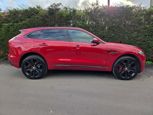 Jaguar F-PACE  3.0 D300 V6 S