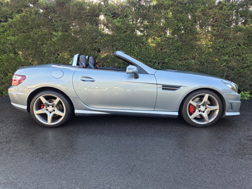 Mercedes-Benz SLK SLK250 1.8 SLK250 BlueEfficiency AMG Sport Edition 125 