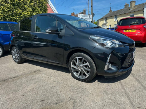 Toyota Yaris  1.5 VVT-i Y20 Bi-TONE 5dr Euro 6 (111 ps) 4 TOYOTA