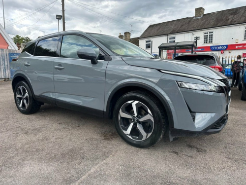Nissan Qashqai  1.3 DIG-T MHEV N-Connecta SUV 5dr HYBRID XTRON AUT