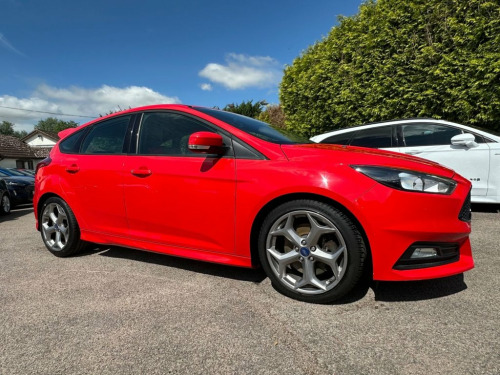 Ford Focus  2.0T ECOBOOST ST-2 5dr EURO 6 (s/s) (250 ps) NEW T
