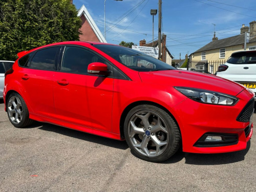 Ford Focus  2.0T ECOBOOST ST-2 5dr EURO 6 (s/s) (250 ps) NEW T