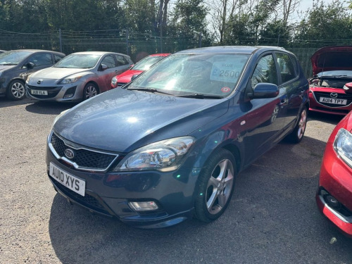 Kia ceed  1.6 CRDi 3 5dr DIESEL WITH SERVICE HISTORY 