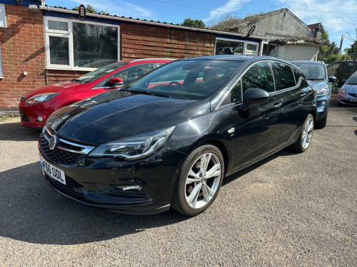 Vauxhall Astra  1.6 CDTi BiTurbo SRi Nav Hatchback 5dr Diesel Manu
