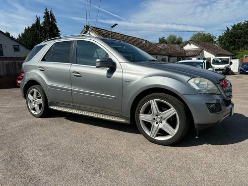 Mercedes-Benz M-Class ML350 3.0 ML350 CDI V6 BlueEfficiency Sport SUV 5dr Dies