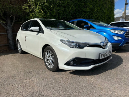 Toyota Auris  1.6 D-4D BUSINESS EDITION 5dr DIESEL EURO 6 (s/s) 