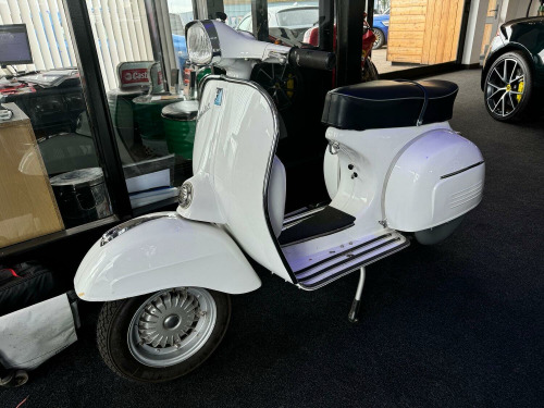 Vespa CLASSIC 180 ss