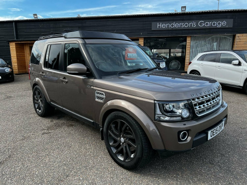 Land Rover Discovery  SDV6 HSE landrover arranty till september