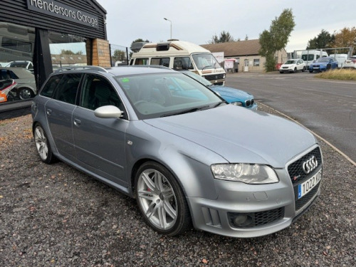 Audi RS4 Saloon  4.2 wing back seats ceramic brakes been in spain last 8 years OWNED FOR 13  