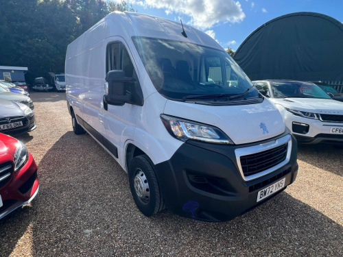Peugeot Boxer  2.2 BlueHDi 335 Professional Premium + L3 High Roof Euro 6 (s/s) 5dr