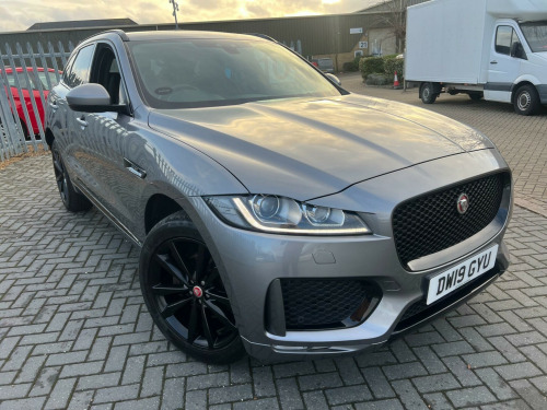Jaguar F-PACE  2.0 D180 Chequered Flag Auto AWD Euro 6 (s/s) 5dr 