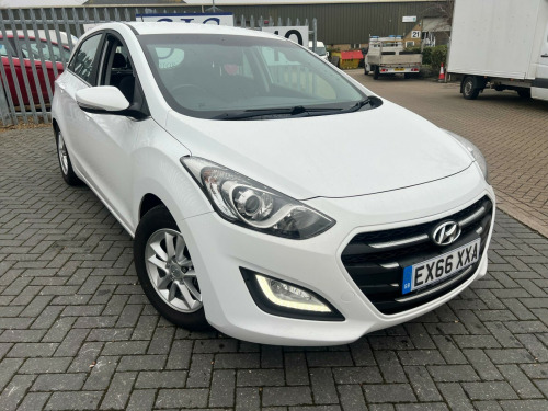 Hyundai i30  1.6 CRDi Blue Drive SE Nav Euro 6 (s/s) 5dr 
