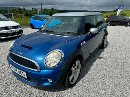 MINI Clubman  1.6000000000000001l 4d  172 BHP