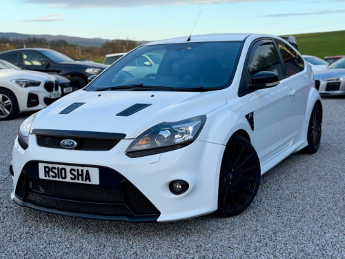 Ford Focus  2.5 RS Hatchback 3dr Petrol Manual (225 g/km, 301 