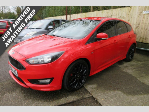 Ford Focus  1.5 ST-LINE TDCI 5d 118 BHP NATIONWIDE DELIVERY AV