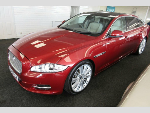 Jaguar XJ  3.0 D V6 PORTFOLIO LWB 4d 275 BHP