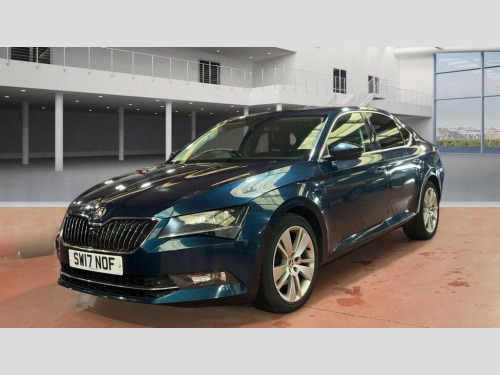 Skoda Superb  2.0 TDI SE L Executive Hatchback 5dr Diesel DSG Eu