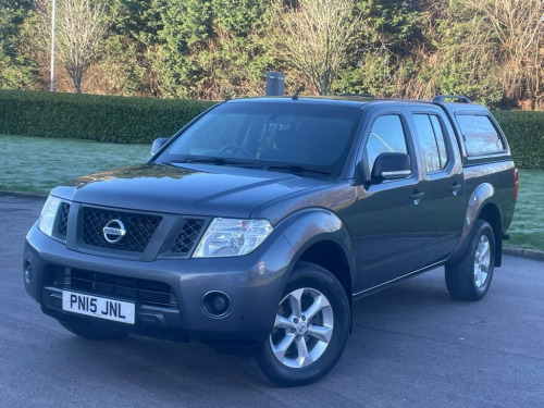 Nissan Navara  2.5 dCi Visia Pickup Double Cab 4dr Diesel Manual 