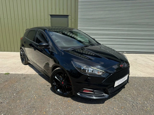 Ford Focus  2.0T EcoBoost ST-3 Hatchback 5dr Petrol Manual Eur