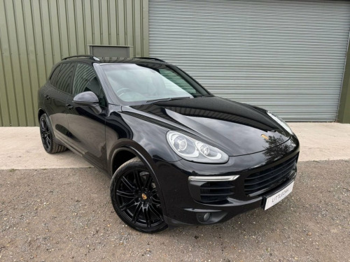 Porsche Cayenne  4.2 TD V8 S SUV 5dr Diesel TiptronicS 4WD Euro 6 (