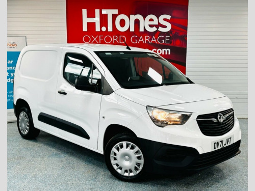 Vauxhall Combo  1.5 Turbo D 2300 Dynamic Panel Van 4dr Diesel Manu