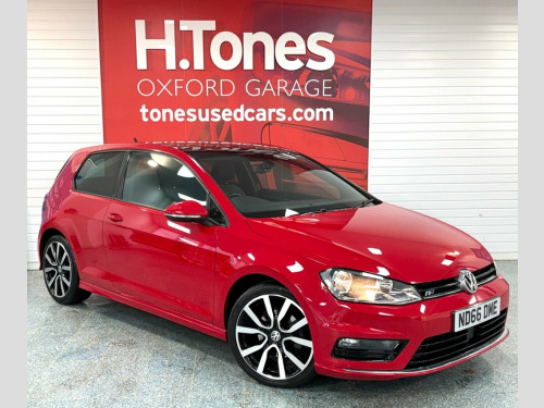 Volkswagen Golf  2.0 TDI BlueMotion Tech R-Line Edition Hatchback 3