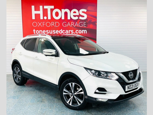 Nissan Qashqai  1.3 DIG-T N-Connecta SUV 5dr Petrol Manual Euro 6 