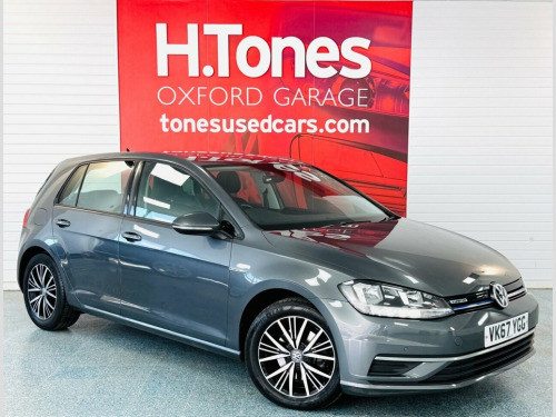 Volkswagen Golf  1.5 TSI EVO SE Nav Hatchback 5dr Petrol Manual Eur