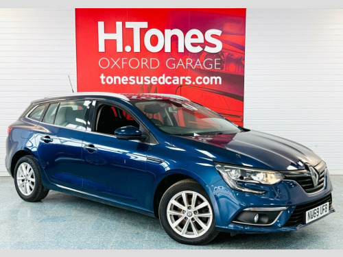 Renault Megane  1.3 TCe Play Sport Tourer 5dr Petrol Manual Euro 6