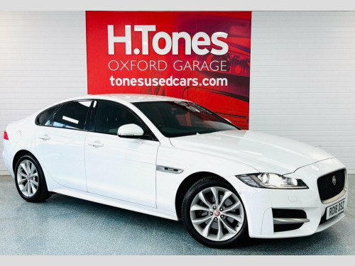 Jaguar XF  2.0i R-Sport Saloon 4dr Petrol Auto Euro 6 (s/s) (