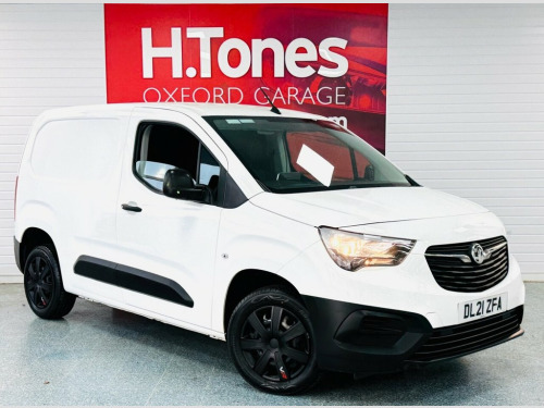 Vauxhall Combo  1.5 Turbo D 2300 Dynamic Panel Van 4dr Diesel Manu