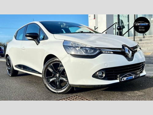 Renault Clio  1.5 dCi Dynamique MediaNav Hatchback 5dr Diesel Ma