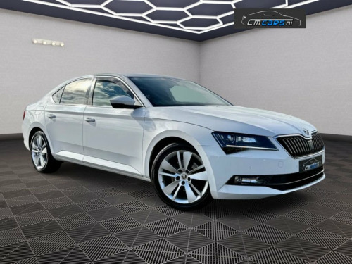 Skoda Superb  2.0 TDI SE L Executive Hatchback 5dr Diesel DSG Eu