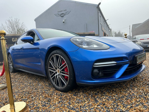 Porsche Panamera 4.0 T V8 Turbo