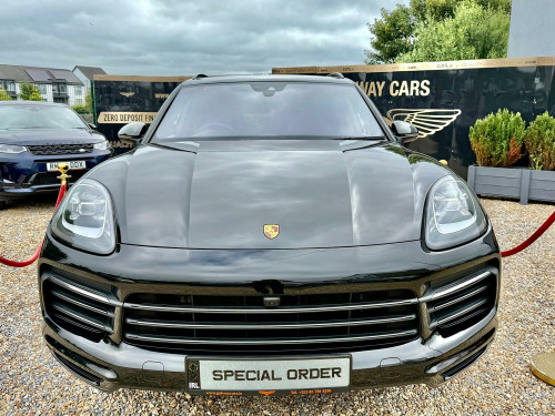 Porsche Cayenne  3.0 V6 E-Hybrid 17.9kWh Platinum Edition