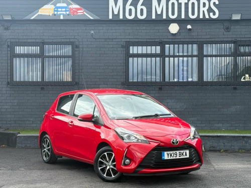 Toyota Yaris  1.5 VVT-i Icon Tech Hatchback 5dr Petrol Manual Eu