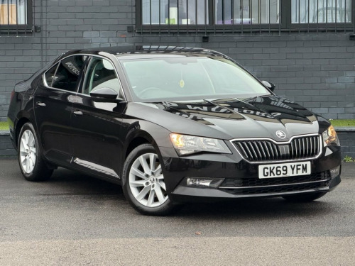 Skoda Superb  2.0 TDI SE Technology Hatchback 5dr Diesel Manual 
